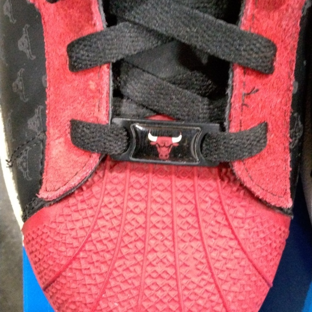 Adidas Chicago Bulls - Picture 5 of 8
